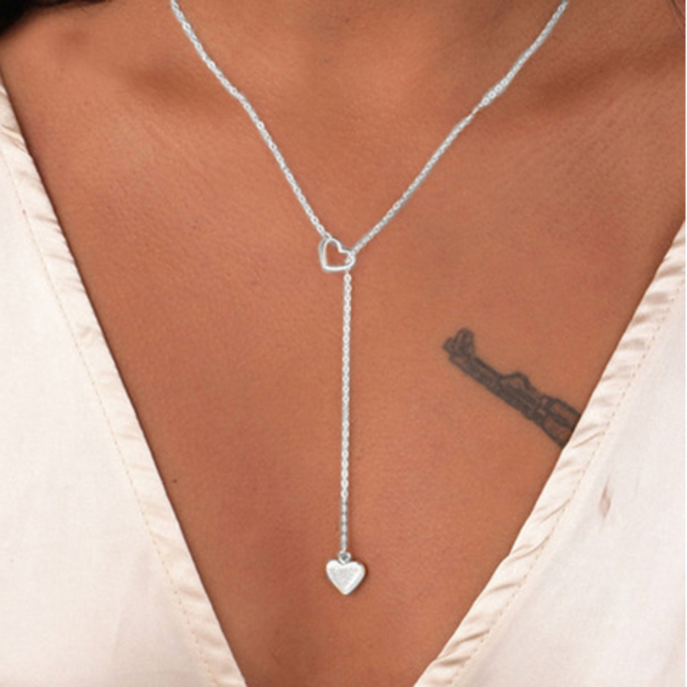 2/$25🍒 LAST ONE 😱 ENTWINE 💕 Heart Necklace - Picture 2 of 4